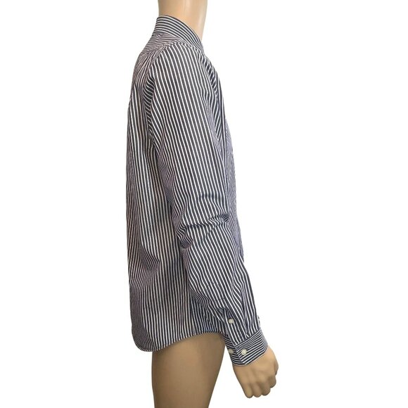 Gap Men’s Fitted Button Down Shirt M 15-15.5 Long Sleeve Point Collar Pocket - Picture 3 of 15